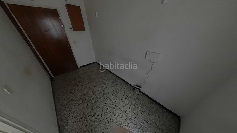 Foto 10ee132b-3d91-4280-afa7-e1935d93bc39. Estudi a El Clot Barcelona