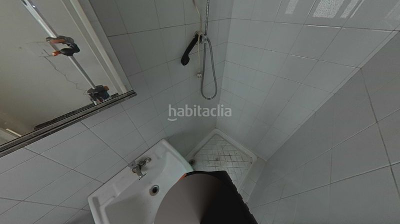 Foto 9208bb36-d060-4af5-9a6f-03caecf5e00c. Estudi a El Clot Barcelona