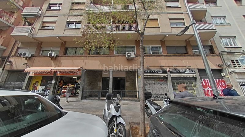 Foto b23d4650-add2-4420-9ea9-711db5c90d03. Estudi a El Clot Barcelona