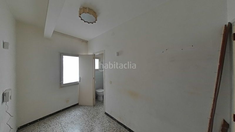 Foto c673e7a9-8948-457d-ba4f-a5099601e76b. Estudi a El Clot Barcelona