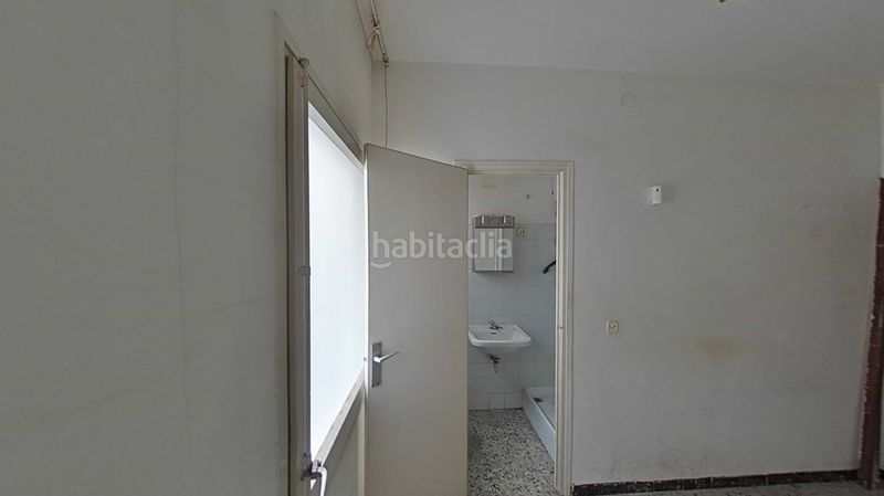 Foto dbabc25f-16d0-4ed3-af8e-e974f376e35c. Estudi a El Clot Barcelona