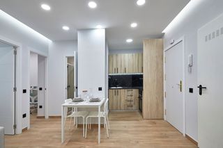 Pis  Travessera de gràcia. Piso en venta en distrito de gracia barcelona