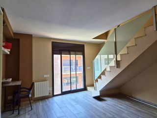 Dúplex  Avinguda de la pineda. Dúplex con terraza, parking y trastero en castelldefels