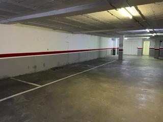 Autoparkplatz  Carrer de castella
