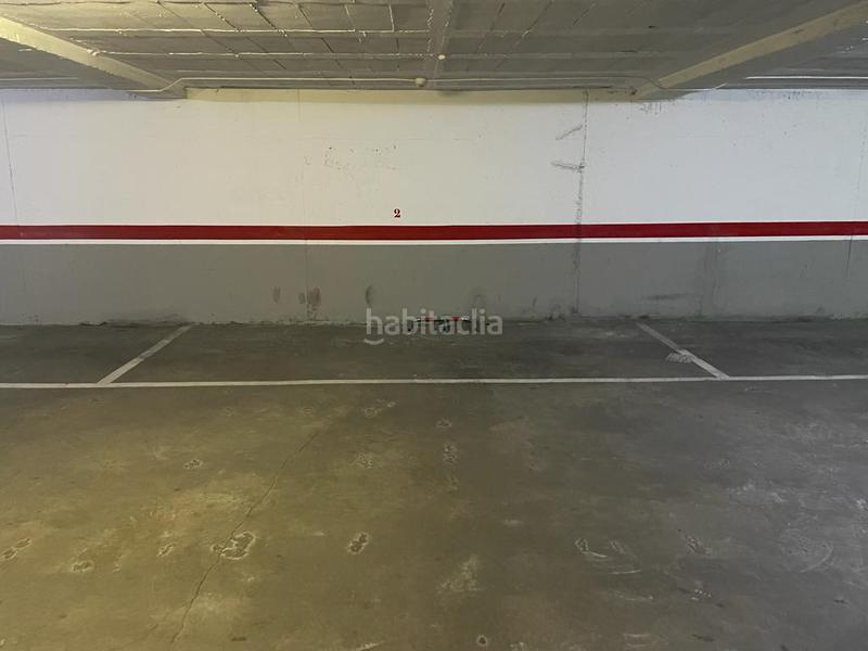 Foto 542172fe-4b04-4275-a420-84a324b9133e. Autoparkplatz in Instituts-Universitat Lleida