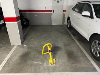 Autoparkplatz  Carrer de castella