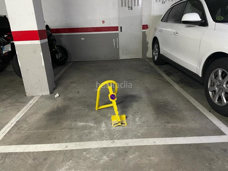 Foto 53cfd08c-c78d-4130-9d1d-463ba46f5da7. Parking voiture dans Instituts-Universitat Lleida