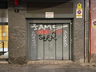 Car parking in Carrer de Castella
