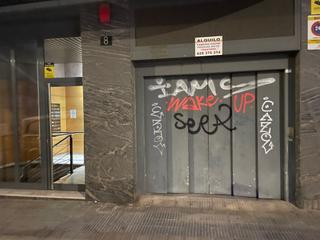 Aparcament cotxe  Carrer de castella. Parking en lleida