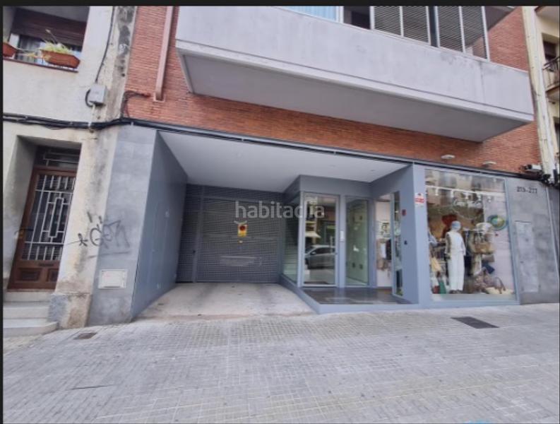 Foto e451d8e5-c4ae-40ab-9b20-29133eafa828. Parking coche parking en Vallirana