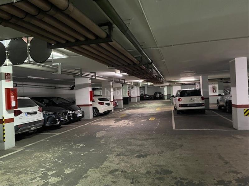 Foto 4610e2c5-eabe-4937-a73a-12991a5c6f6d. Parking coche plaza de parking en venta en calle londres 6 en Barcelona