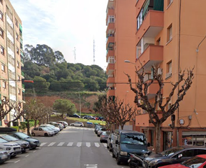 Piso en La Salut. No se puede visitar
