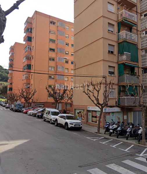 Foto f3d27e67-0c7a-454a-84dd-caa655f98ac4. Pis a La Salut Badalona