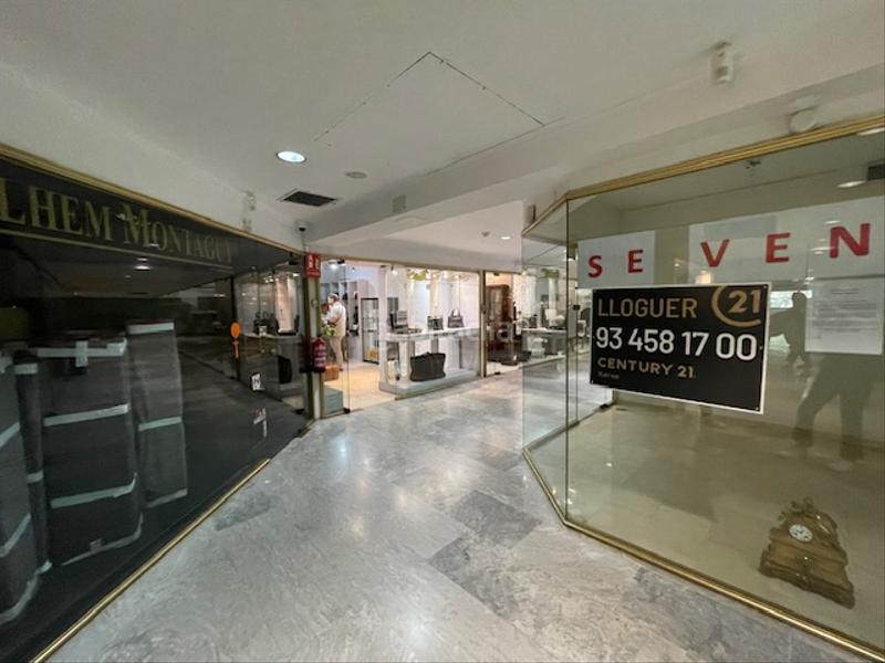 Foto addb1243-9f68-4bca-979a-9cc0b1e2ac90. Alquiler local comercial local en alquiler en paseo de gracia en Barcelona