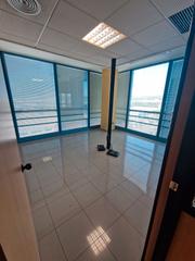 Rent Office space  Plaça d' eduard toda. Espacio profesional premium en el edificio euro centro en vilano
