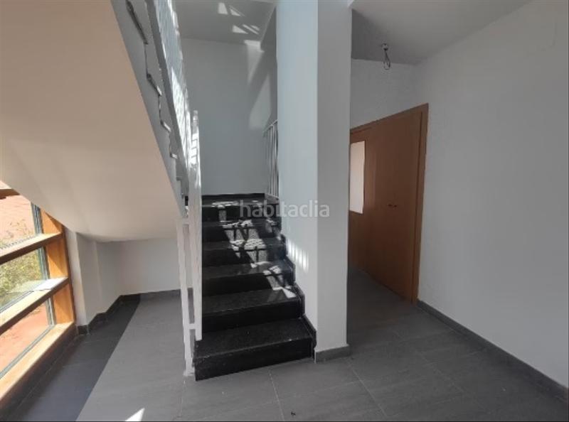 Foto 5b3742fb-74a3-4980-b5ff-46502cdedcf2. Casa adossada a Olèrdola