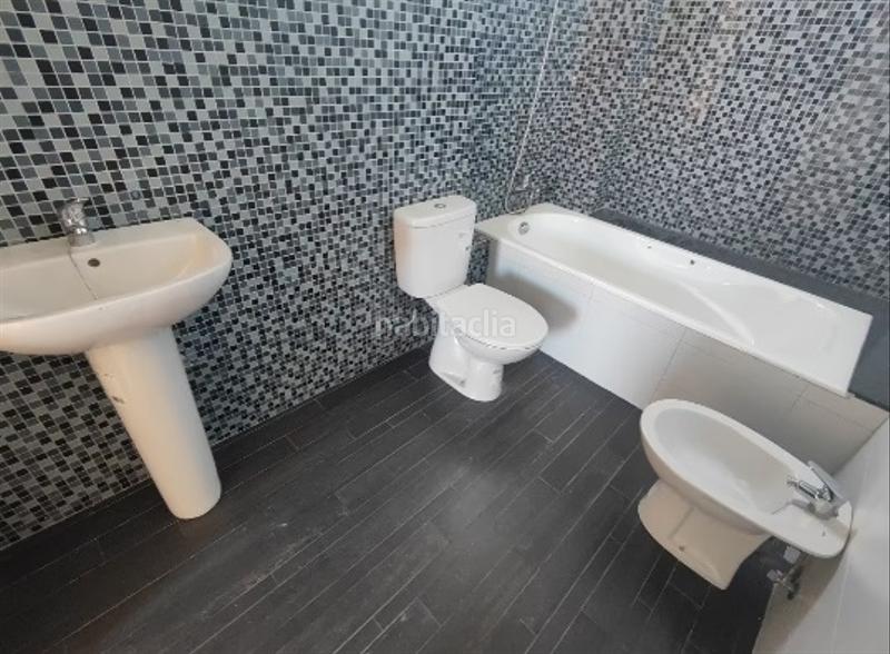 Foto 9bcfcbff-9a76-4f48-8f27-cd3a601a636b. Casa adossada a Olèrdola