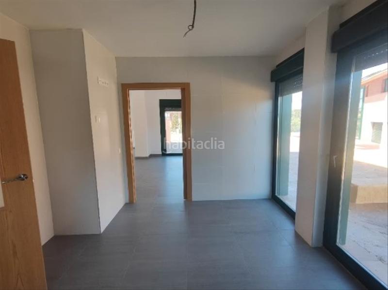 Foto e3e0e037-3608-4b04-b159-d451d01bdca7. Casa adossada a Olèrdola