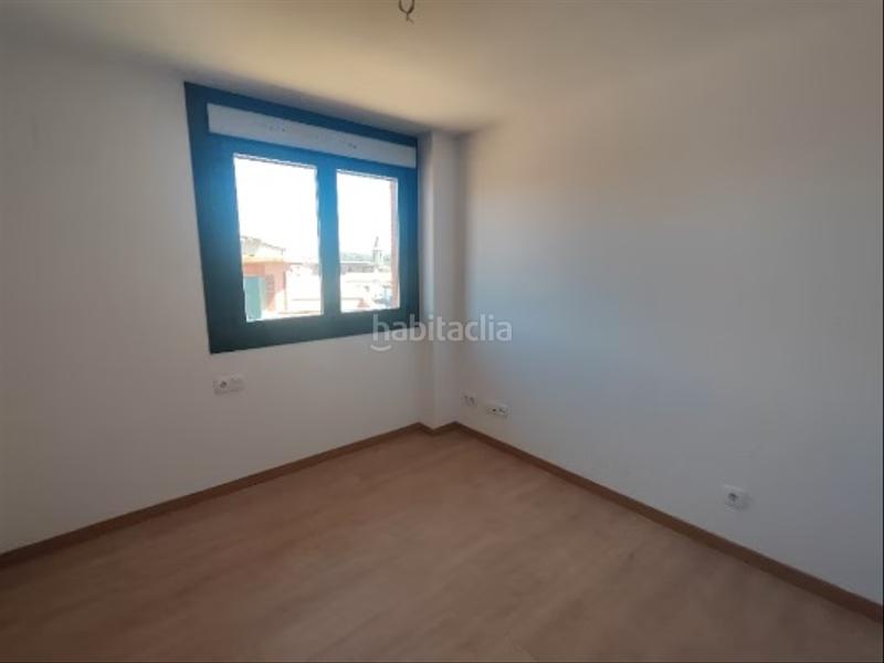 Foto e7d17d2a-48e6-4e68-bca8-9c034f983641. Casa adossada a Olèrdola