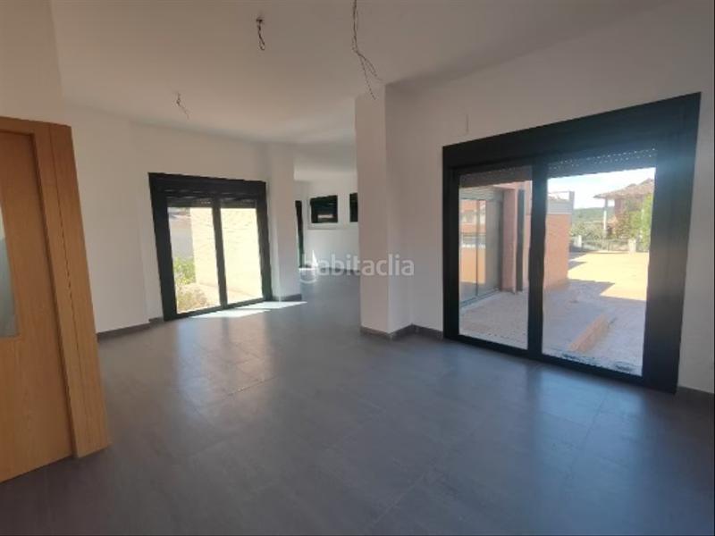 Foto f428bc7a-cdd3-4e35-b68e-e4b6da4af645. Casa adossada a Olèrdola