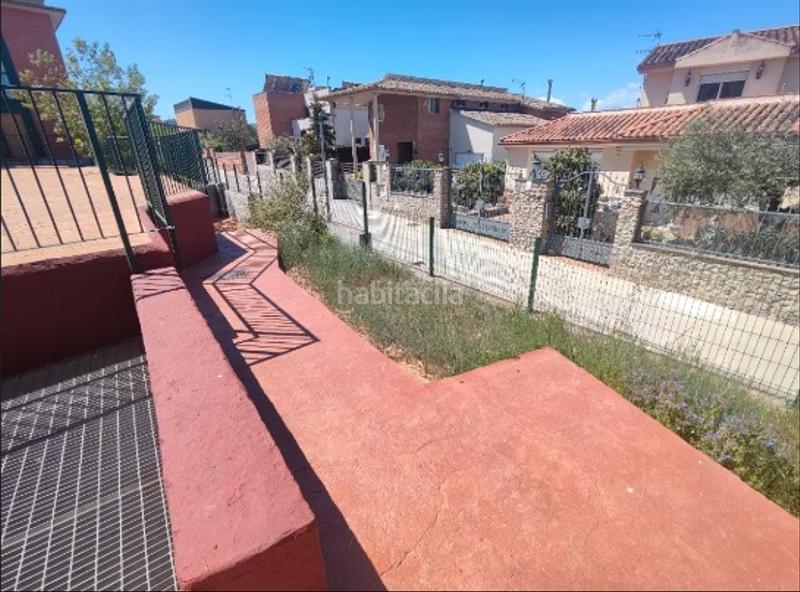 Foto fad2b775-988d-4d39-b6e1-dacadfeb68ec. Casa adossada a Olèrdola