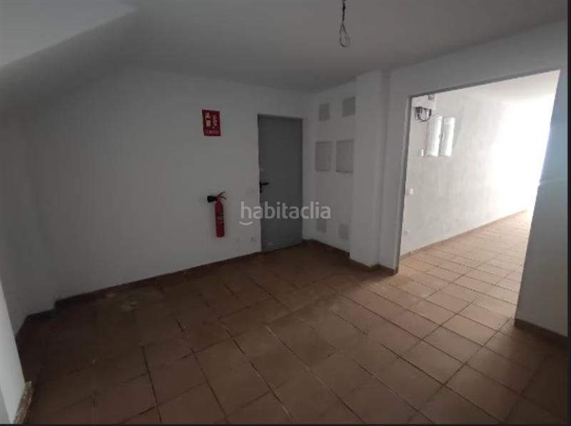 Foto fe8bfe08-dd72-4ef1-9082-98a0f1ea88e3. Casa adossada a Olèrdola