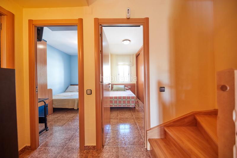 Foto bb7d4dfc-8650-476d-9df5-227ed6d1c34b. Casa pareada casa pintoresca al lado de la playa en Cubelles