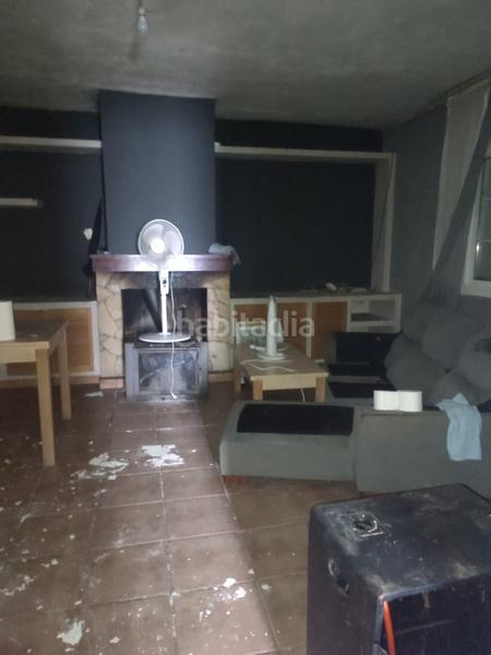 Foto ad066424-885e-403b-887a-ac5a5f63ff31. Casa in Olesa de Montserrat