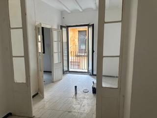 Pis  Carrer del trinquet vell. Piso a reformar en tarragona