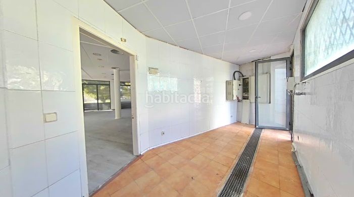 Foto 13506a8c-6c9e-4488-a951-43ecef2d8747. Local comercial a Zona Industrial Prat de Llobregat (El)