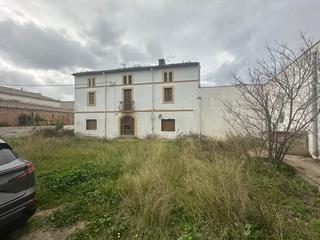 Casa  Vial camino. Masia en font-rubí