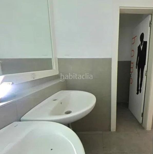 Foto 9674e22b-e089-4558-8fc2-7bc574a2a4fe. Business premise in Zona Industrial Prat de Llobregat (El)