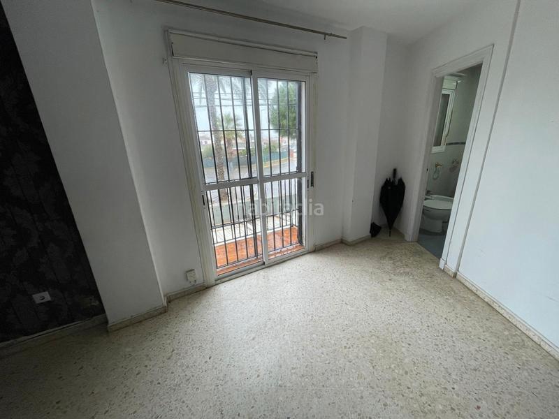 Foto 7b869c35-bd44-4918-98cc-43e3d2d53ac7. Casa adosada duplex en Avenida de Rota Chipiona