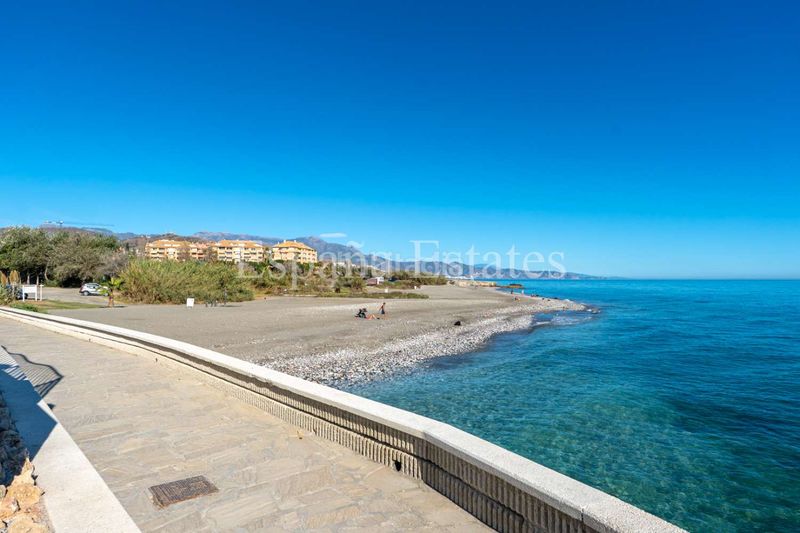Foto f0422a1a-635c-46d7-b8e0-678d656a752d. Appartement in n/a in Urbanización Santa Rosa Torrox