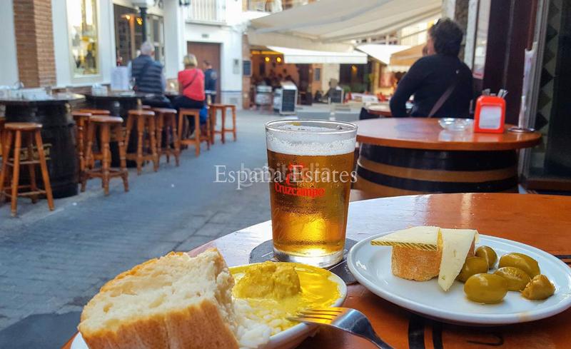 Foto ac0849a8-fc9b-438d-b127-09a66c9e9ffe. Xalet a avenida chimenea 36 a Burriana Nerja