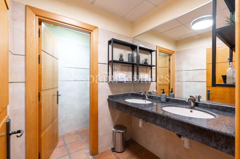 Foto b3059dd5-37ef-4bd4-8b36-26d184a78b2b. Local commercial dans n/a dans Centro Nerja