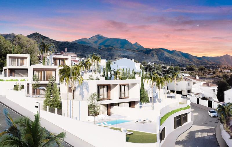 Foto 9fc4f88d-236a-4187-bd41-485b5e4b889a. Chalet en n/a en nueva Nerja Nerja