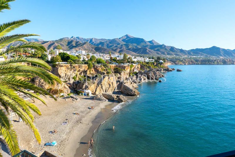 Foto 2825d282-4739-4e4e-a82a-9372e12f4fce. Casa adossada amb calefacció aparcament a Chaparil - Torrecilla - Punta Lara Nerja