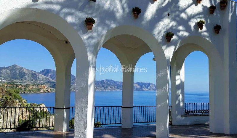 Foto 03027748-9beb-457f-a888-355367545374. Casa adossada a n/a a Almijara Nerja