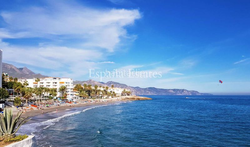 Foto 49e090c6-499d-4569-9992-1e77e125d9f9. Casa adossada a n/a a Almijara Nerja