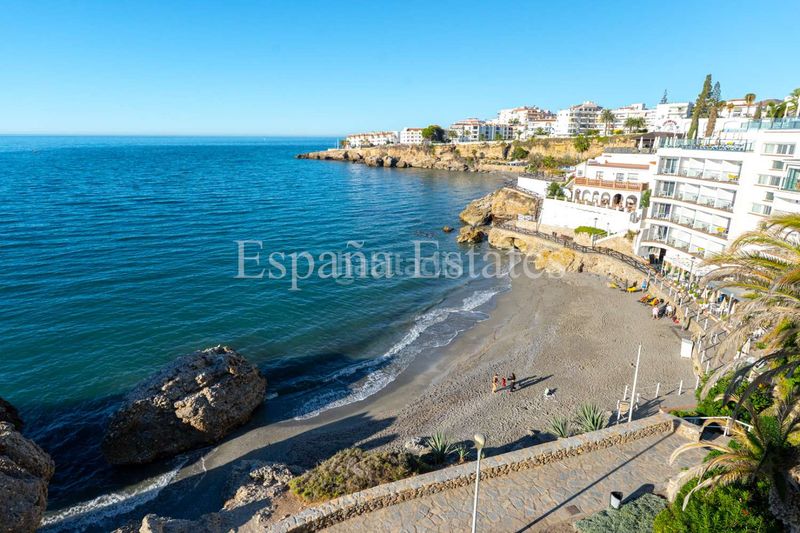 Foto 51a5e505-af76-4ad1-8b7e-bb649855af18. Casa adossada a n/a a Almijara Nerja