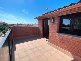 Miete Etagenwohnung  Carrer doctor klein 181. Duplex con terrazas y parking en la zona biblioteca