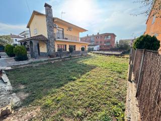 Terreny residencial a Carrer llinars 216. Terreno llano de 390m²en cardedeu con proyecto hecho!