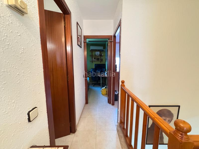 Foto 17603c39-29fa-4606-bdf6-204bd560528b. Towny house with fireplace heating parking in Cardedeu