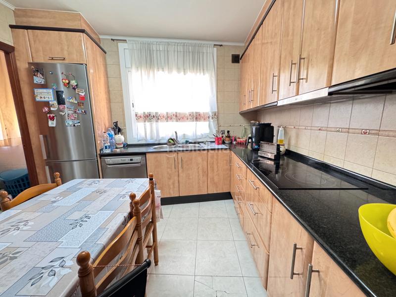 Foto 393c507a-33c8-4d97-a7ef-3a254436ab41. Towny house with fireplace heating parking in Cardedeu