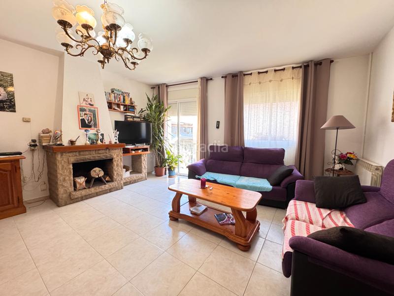 Foto c161ea6d-a1be-4a1d-bfbf-819bbbe56cf4. Towny house with fireplace heating parking in Cardedeu