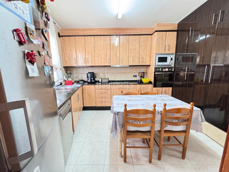 Foto cc6c49e8-6ca9-479d-9fa2-5efdf0fc3d79. Towny house with fireplace heating parking in Cardedeu