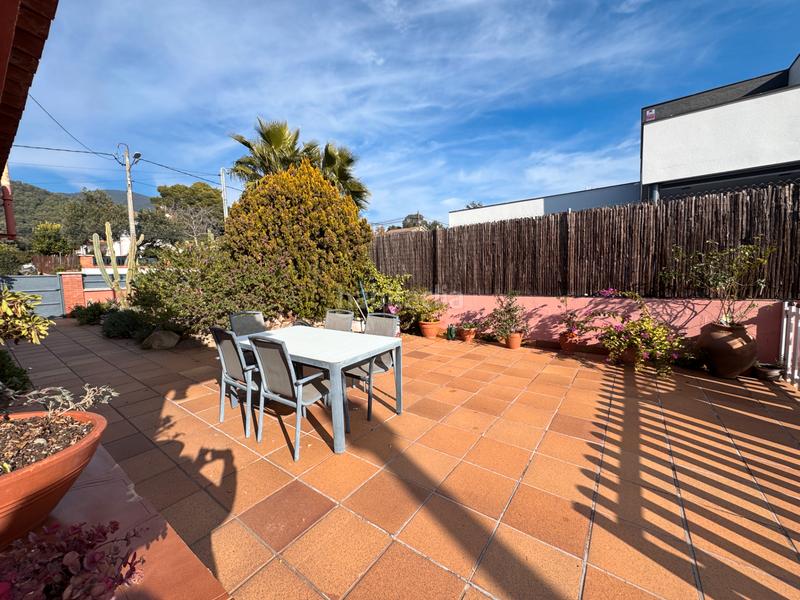 Foto 301e785a-c96f-479e-b536-a55ceb728553. Casa amb xemeneia calefacció piscina a Cànoves i Samalús