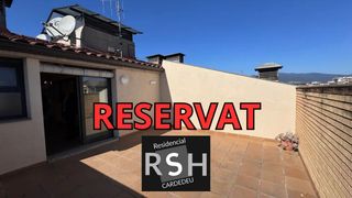 Duplex in Cardedeu. Dúplex con terraza en el centro de cardedeu