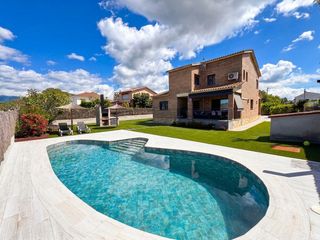 Chalet à Sant Antoni de Vilamajor. Exclusiva vivienda en la mejor zona